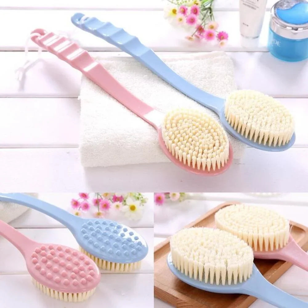 Brosse exfoliante pour le corps avec long manche pour la douche