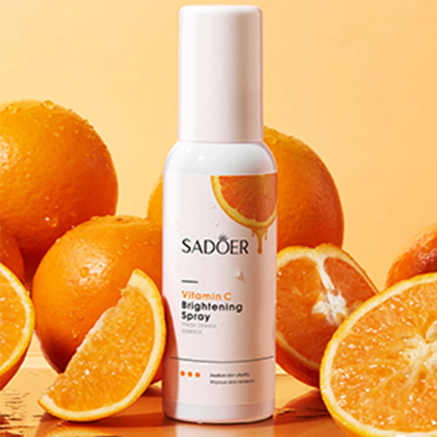 SADOER Vitamin C-Gesichtsspray – aufhellendes und feuchtigkeitsspendendes Gesichtswasser, 100 ml