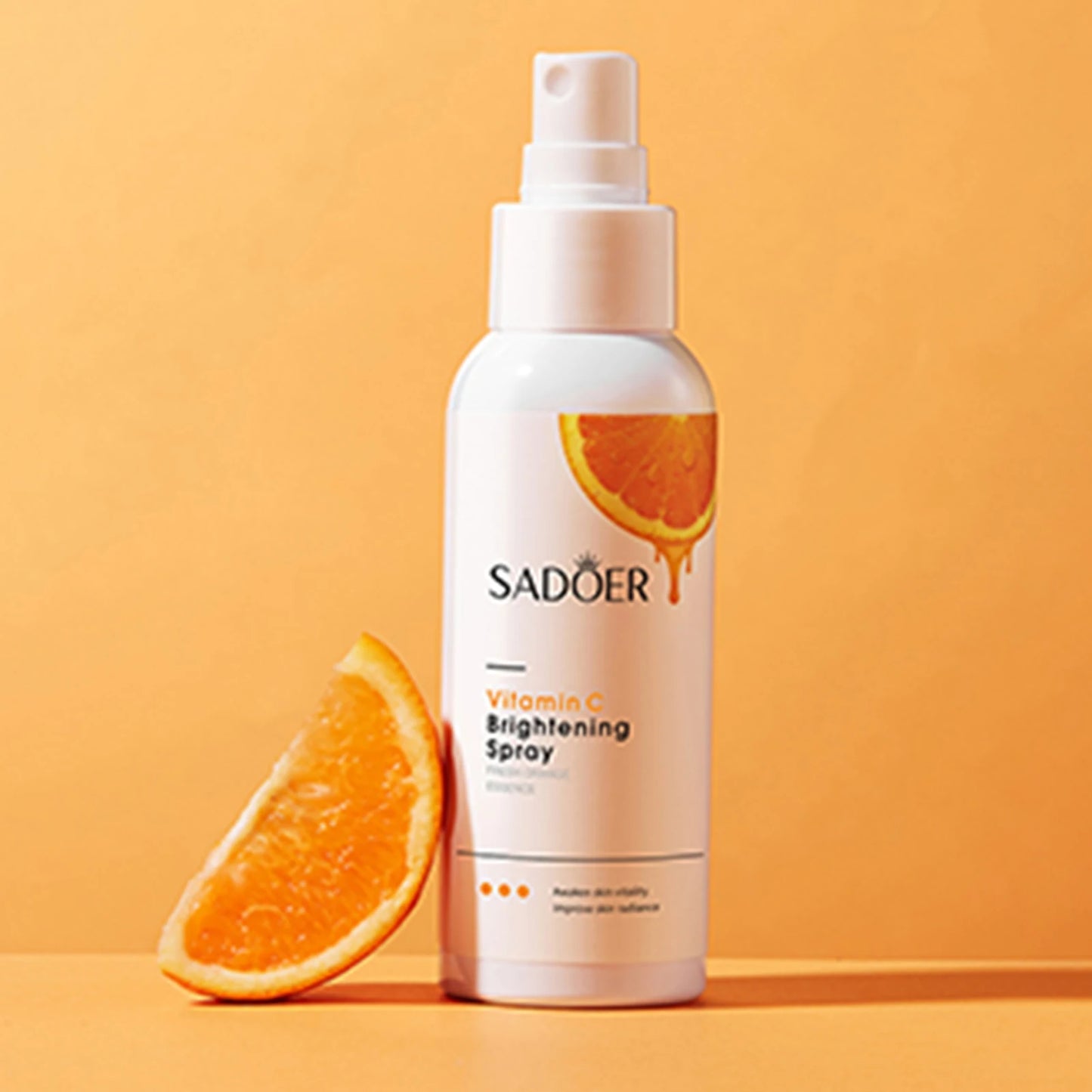 Spray visage à la vitamine C SADOER - Tonique éclaircissant et hydratant, 100 ml